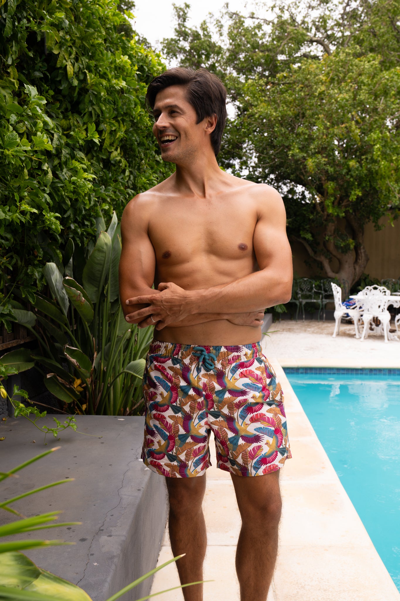 MID-LENGTH SWIM SHORTS | LOERI / CREAM